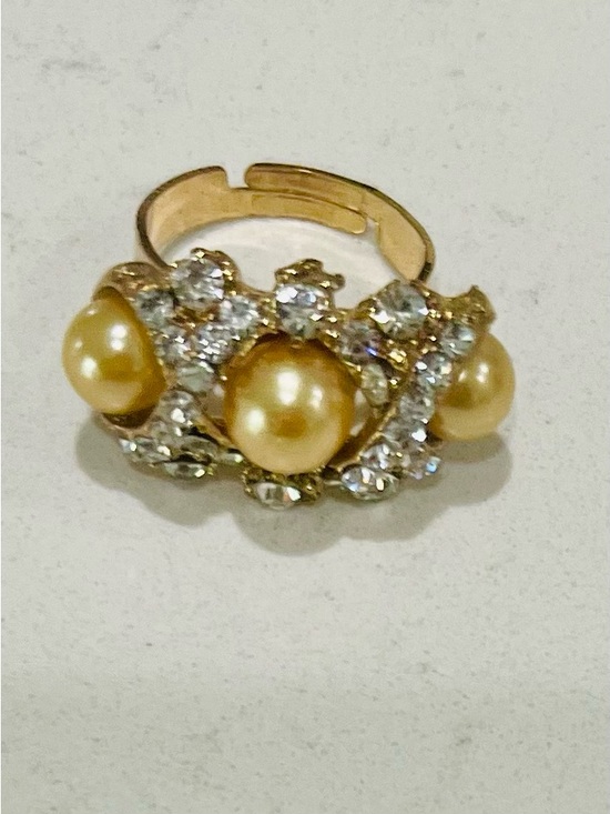 Estate Jewelry - Vintage Style Pearl Rhinestone Cocktail Ring Gold Tone Adjustable Size 7